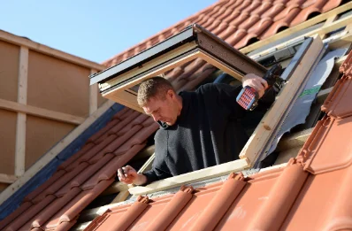 Pose de fenêtres de toit Velux à Monceaux